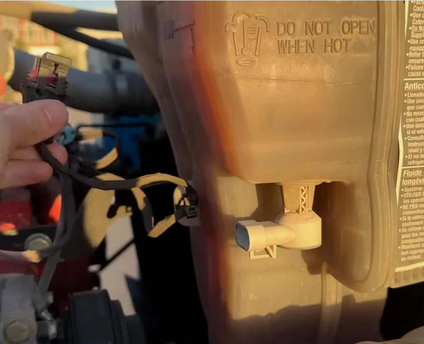 Kenworth Peterbilt Volvo VNL 3 pin coolant level sensor bypass "stop engine" FIX